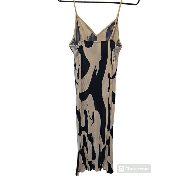 SHEIN BLACK AND WHITE SZ M DRESS - Picture 2 of 5